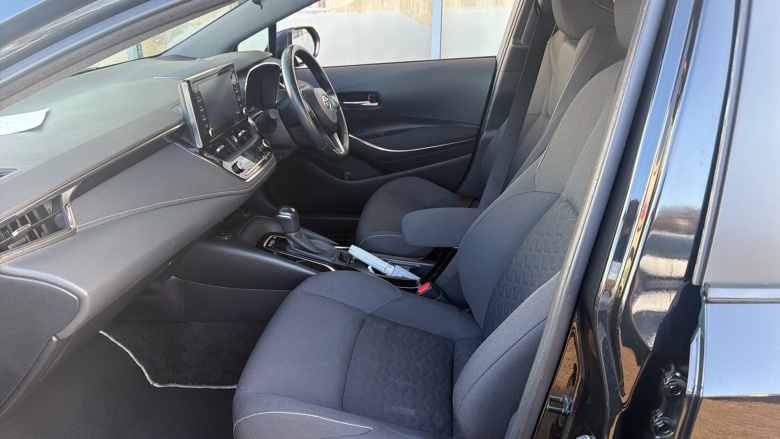 Toyota Corolla 1.8 VVT-i Hybrid Icon Tech 5dr CVT Hybrid Hatchback